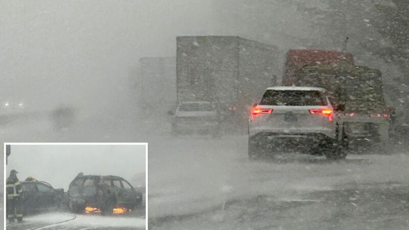 About 100 cars and trucks involved in Oregon highway pileup