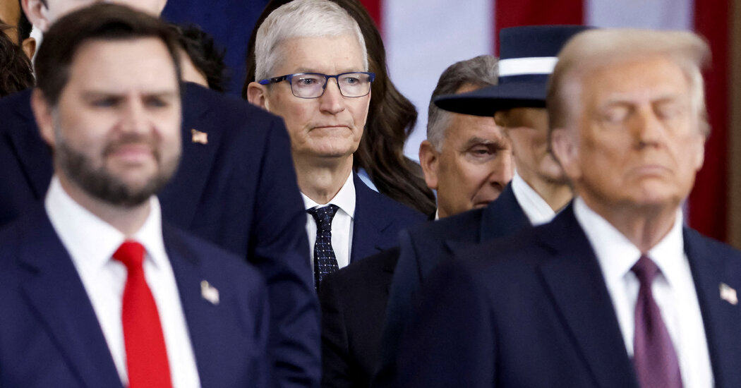 Apple to Invest $500 Billion in U.S. as Trump Tariffs Loom