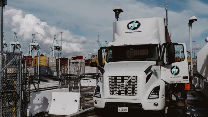 California’s Push for Electric Trucks Sputters Under Trump