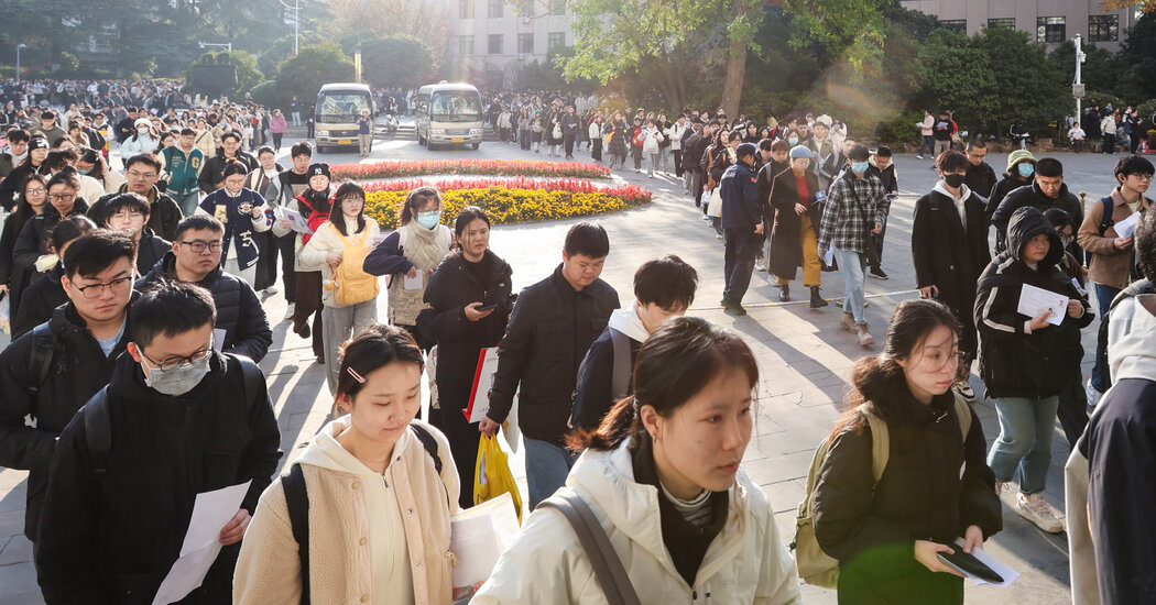 China Uses Public Shaming to Motivate State Workers