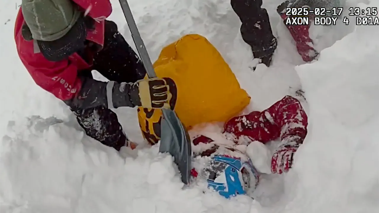 Colorado avalanche victim rescued after spending more than an hour trapped