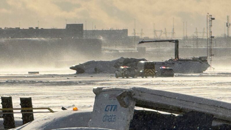 Delta crew flying plane that crashed in Toronto were properly certified, airline says