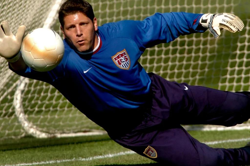 Former USMNT goalie Tony Meola suffers heart attack