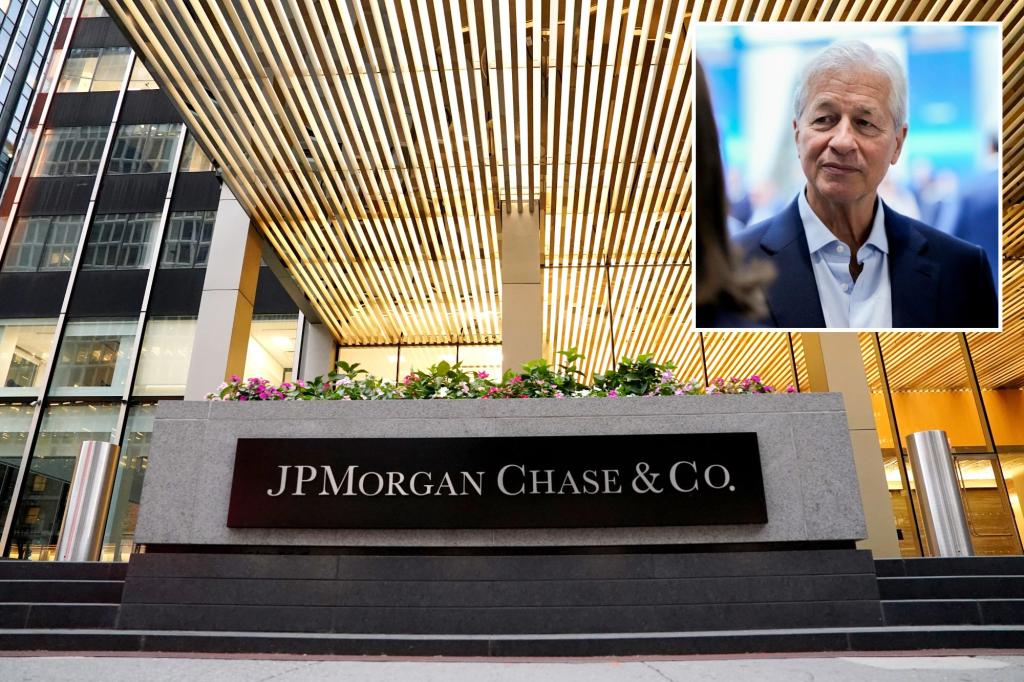 JPMorgan starts first round of layoffs with more cuts later this year: report