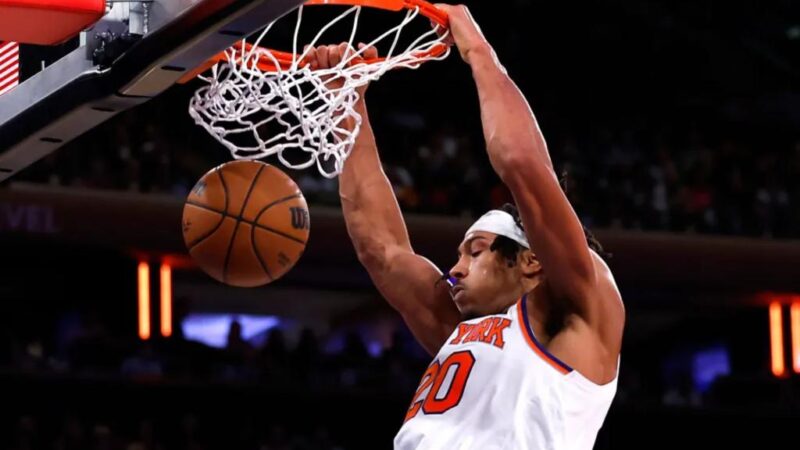 Knicks trade Jericho Sims to Bucks on eve of NBA trade deadline