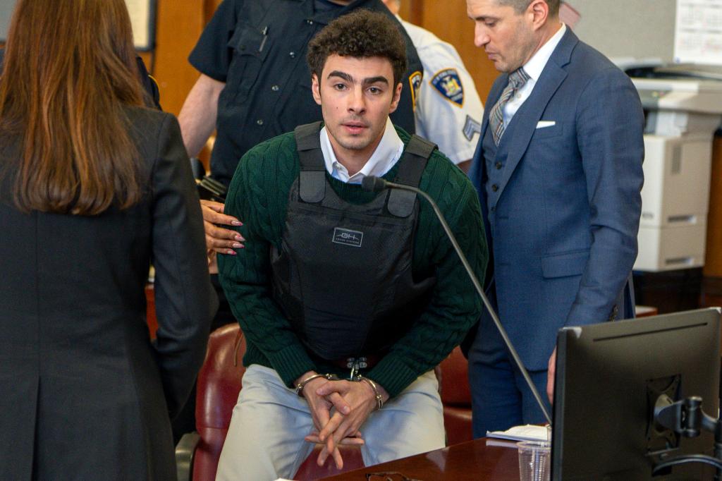 Luigi Mangione wears bulletproof vest as lawyer tries in vain to delay case during made-for-TV hearing in Manhattan