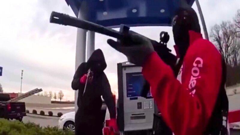 Masked robbers aim ARs at guard in brazen ATM heist, chilling video shows