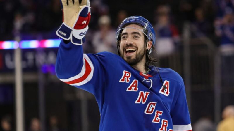 Mika Zibanejad’s new position has revitalized him — and the Rangers