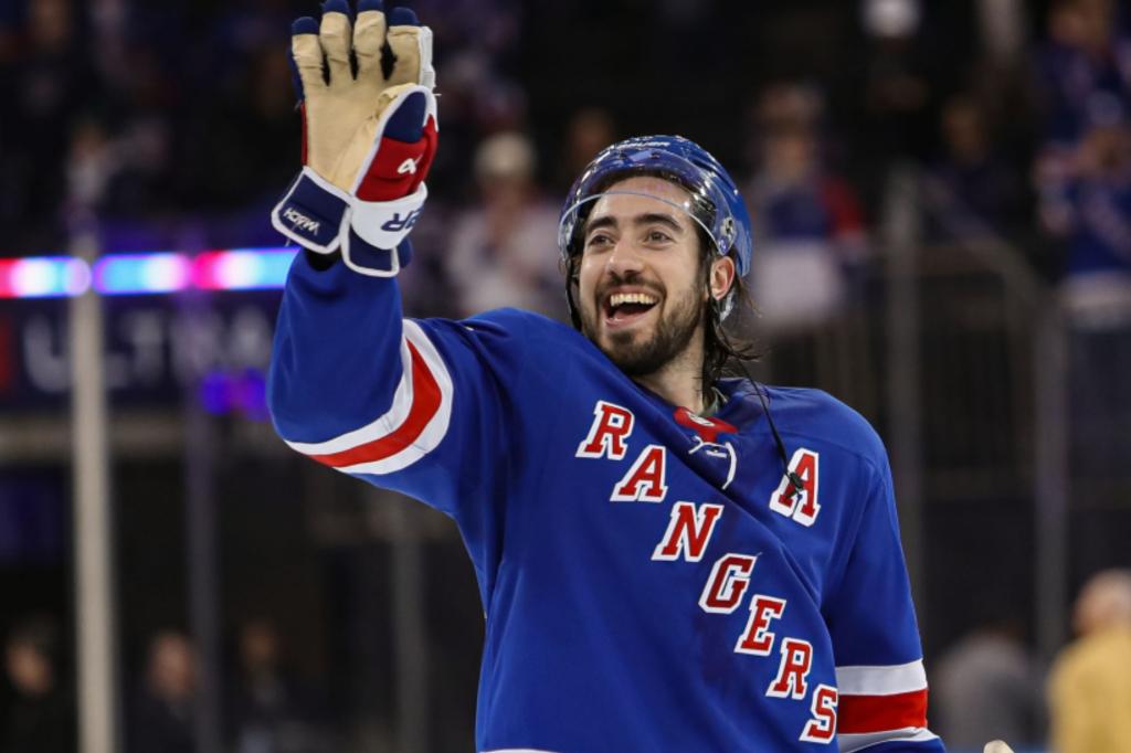 Mika Zibanejad’s new position has revitalized him — and the Rangers