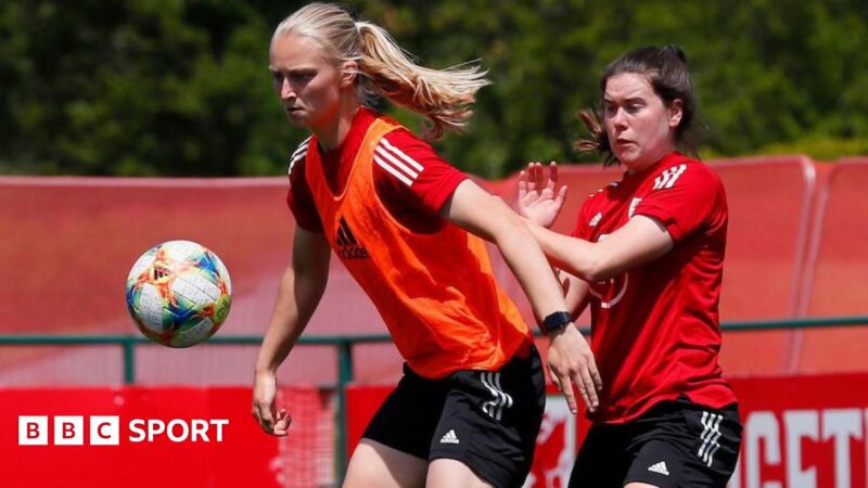 Nations League: Wales women recall injured duo Hughes and Morgan