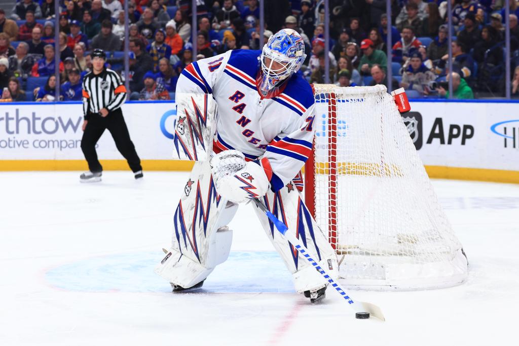 Rangers’ Igor Shesterkin pulled after five-goal first period