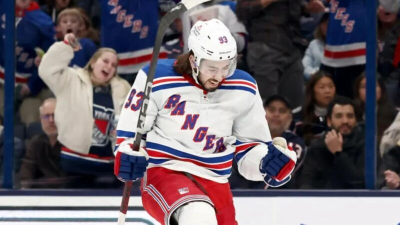 Rangers’ lineup musical chairs has only brought out Mika Zibanejad’s best