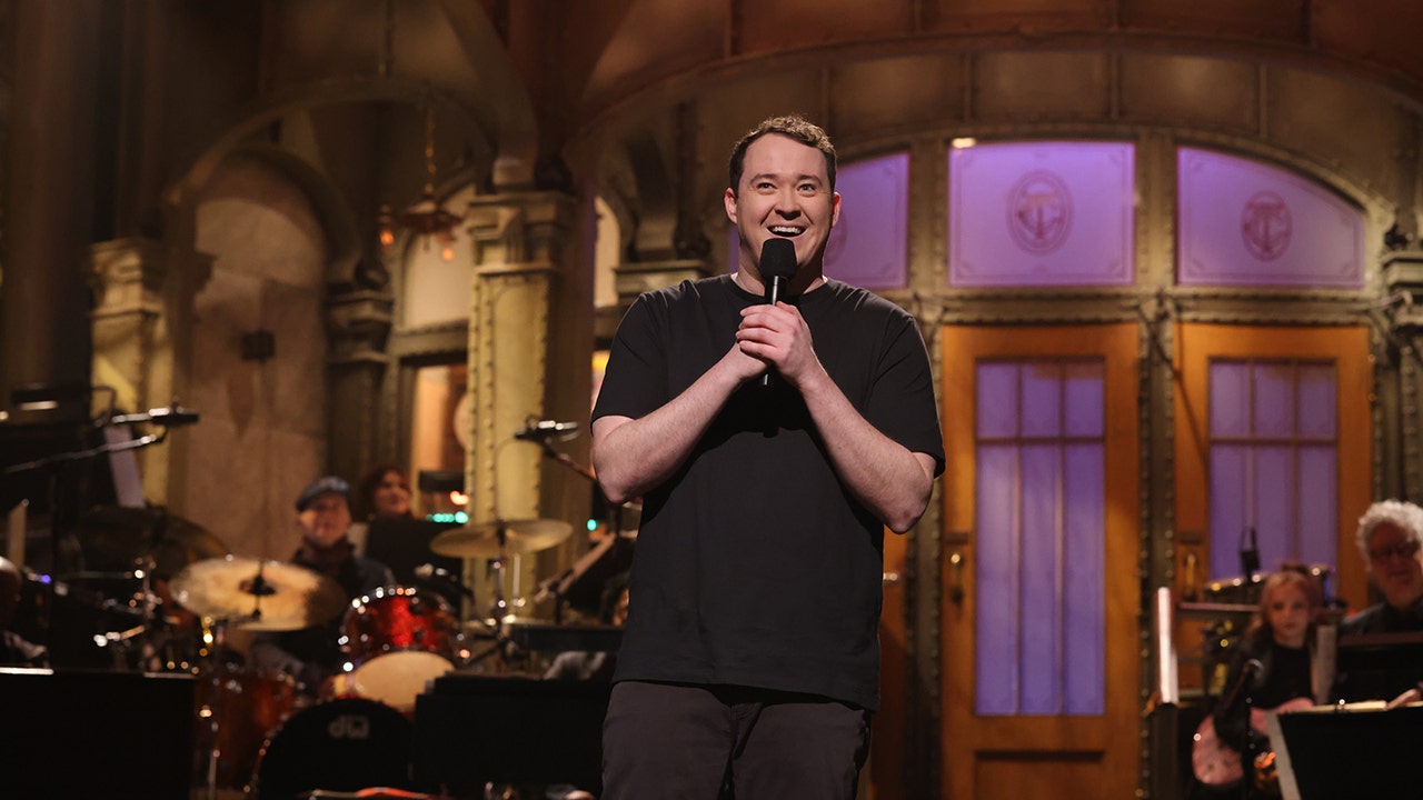 Standup star Shane Gillis to host ‘SNL’ for second time since show fired him