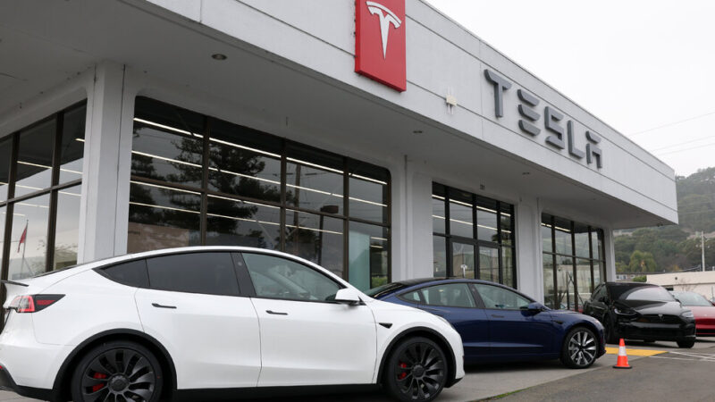 Tesla Is Again Showing Signs It Wants to Sell Cars in India