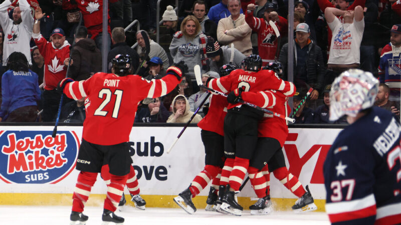 Trudeau Thumbs Nose at Trump as Canadians Revel in Hockey Win