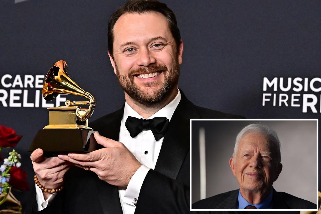 Jimmy Carter wins posthumous Grammy Award