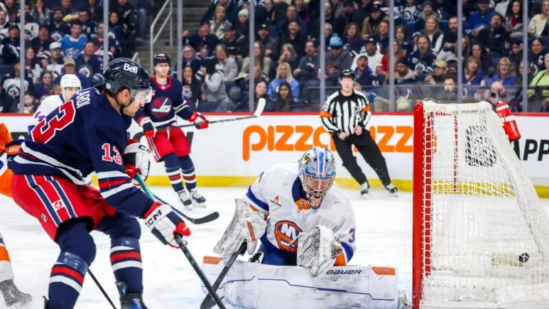 Islanders fail to keep up with Jets for latest loss