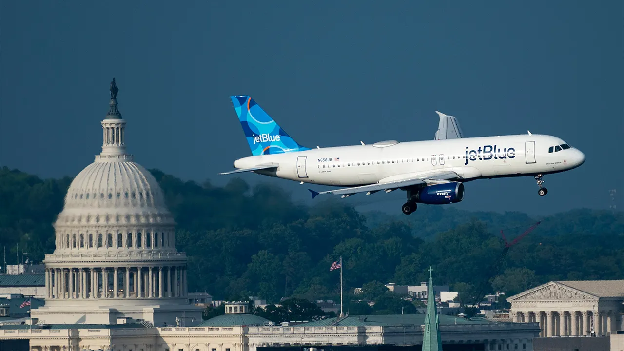 Reagan National Airport has bothered lawmakers for years, but quick access to power has stalled change